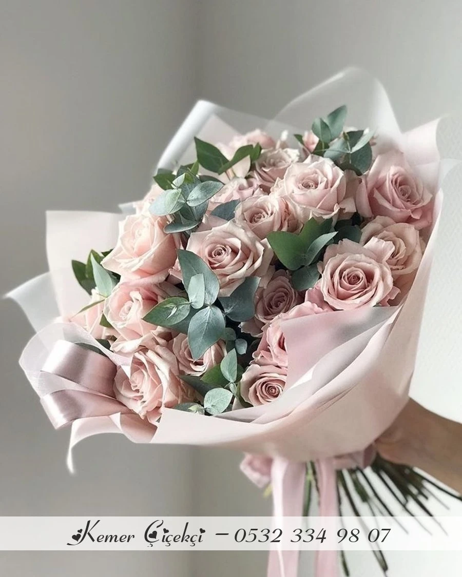 41 Adet Krem Renk Gül Buketi̇