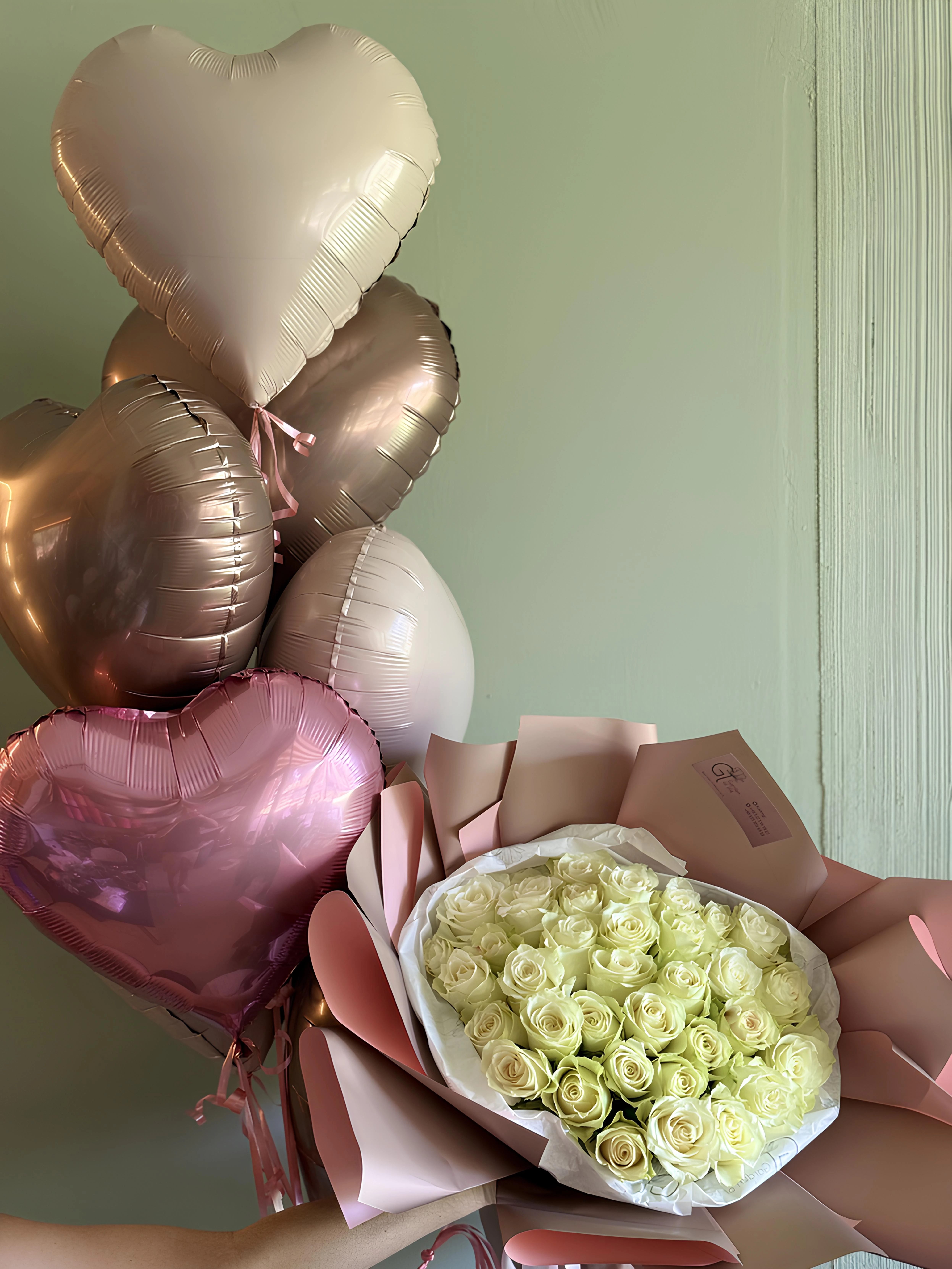 White Rose & Balloon