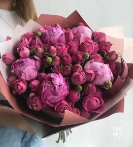5 Piony 31 Gül