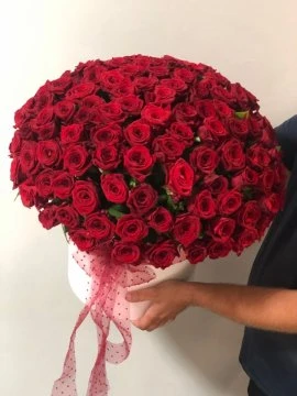 Kutuda 101 Adet Gül